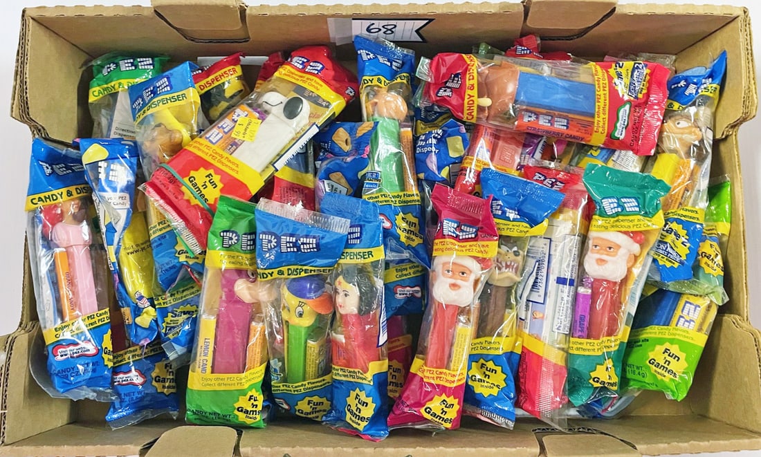 Novelty and Character Form Pez Dispensers: Thirty-nine piece novelty and character form Pez dispensers, circa 1980's-2000's