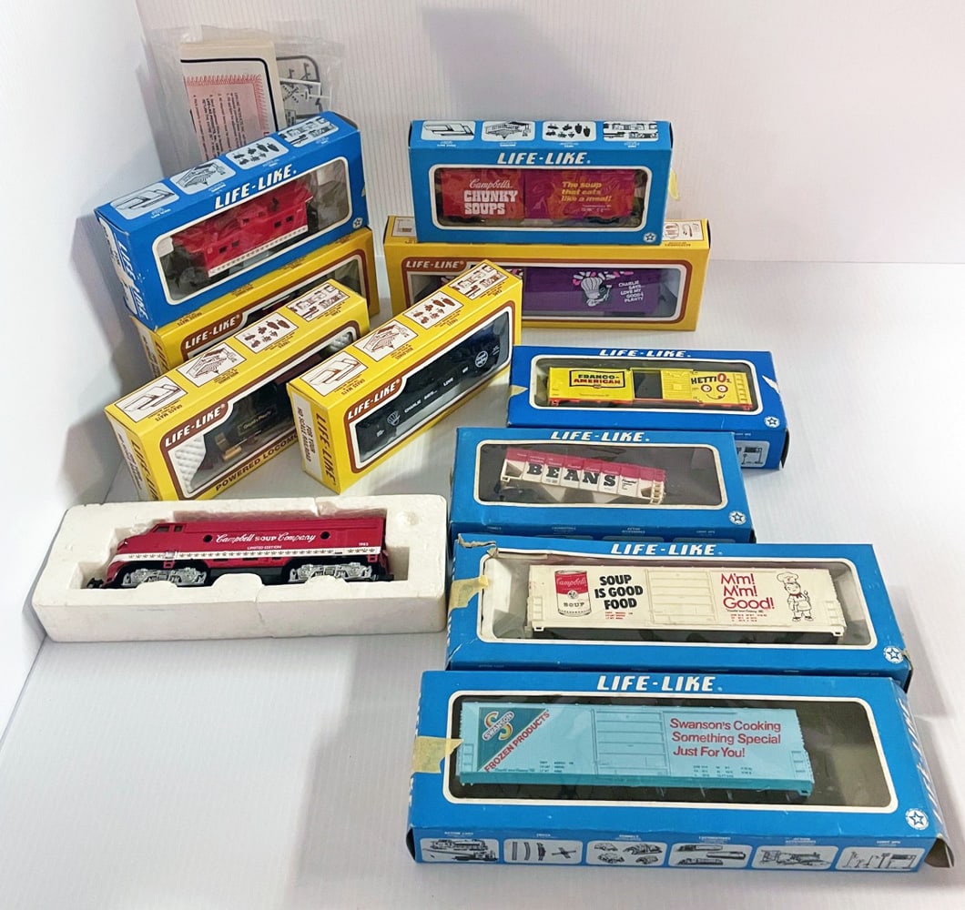 Life-Like HO Scale Train Sets (1 of 1)