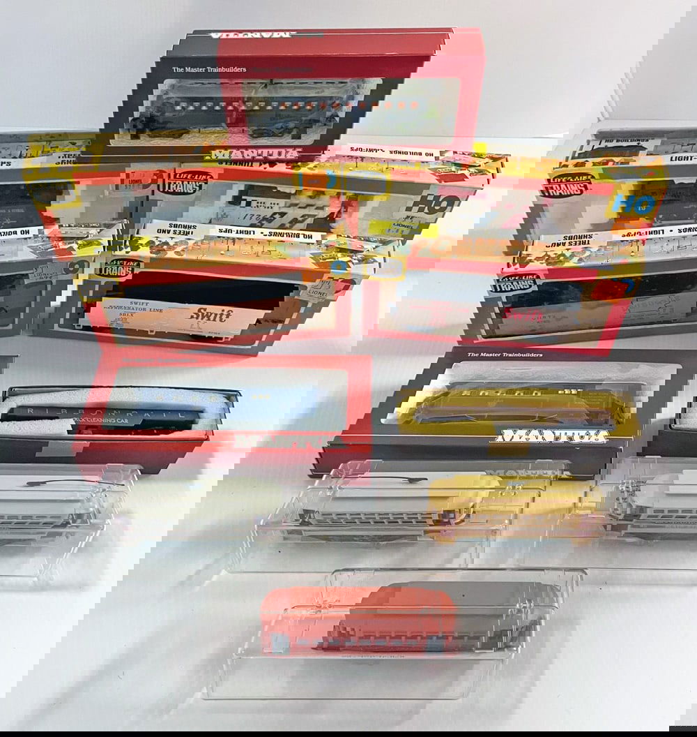 Assorted HO Scale Trains Grouping (1 of 1)