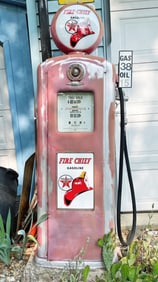 Vintage Bennett Model 646 Gas Pump