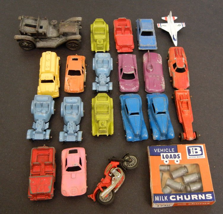 Grouping of twenty die cast vehicles, mostly Tootsietoy: Grouping of twenty die cast vehicles, mostly Tootsietoy, Lesney motorcycle, Simplex Hong Kong car, and a Britains Vehicle Loads Milk Churns in box