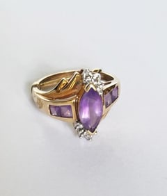 10K Gold Amethyst and Diamond Ring