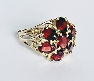 14K Gold Ring with Garnets