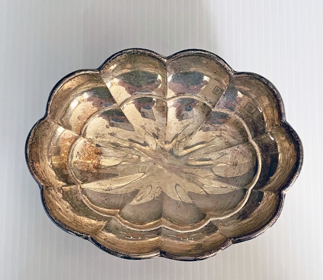 Wallace Sterling Silver Footed Serving Bowl (1 of 3)