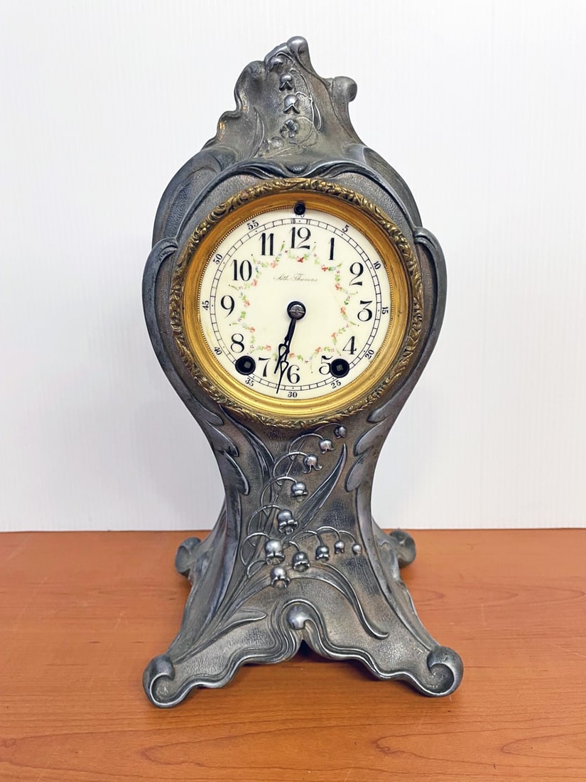 Seth Thomas Art Nouveau Metal Case Mantle Clock (1 of 2)