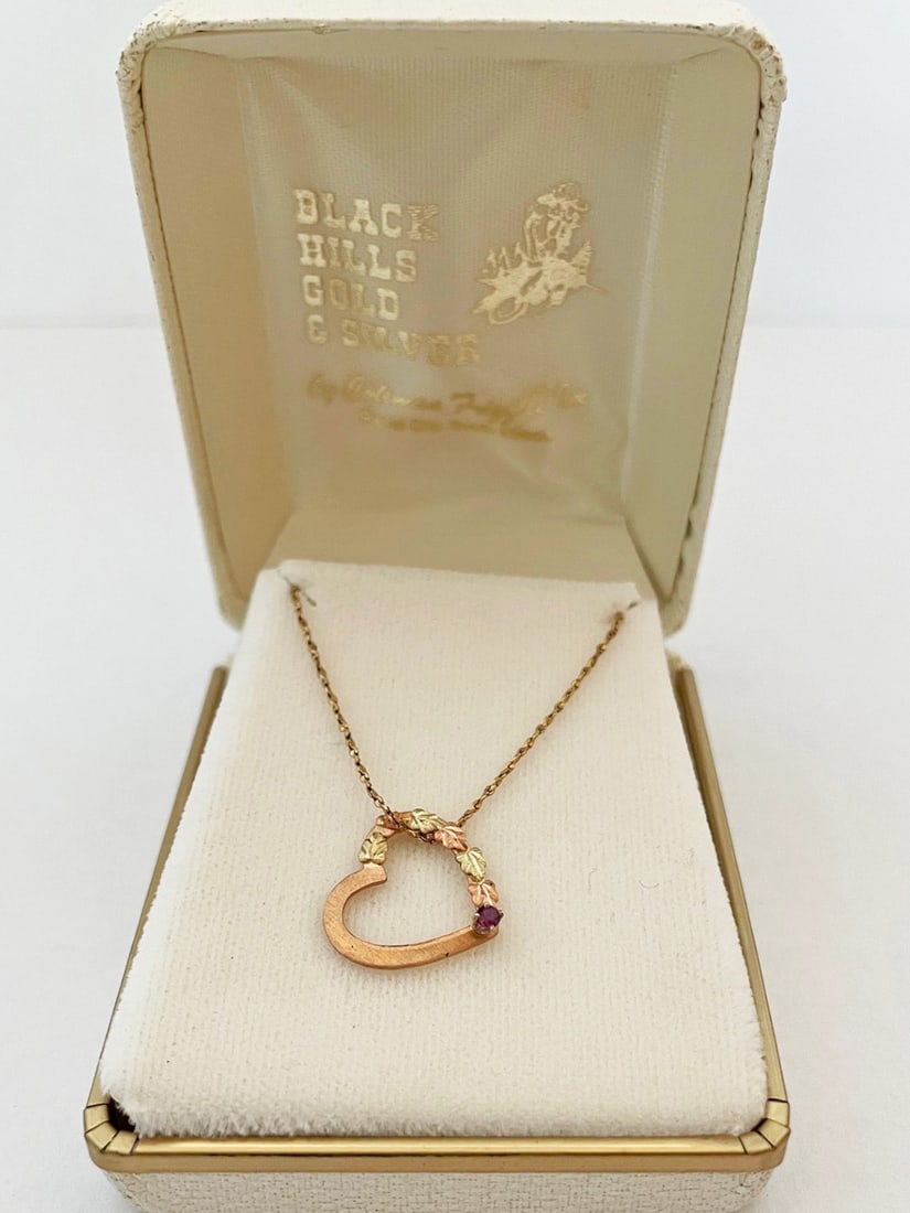 Black Hills Gold Heart Pendant with Chain (1 of 2)