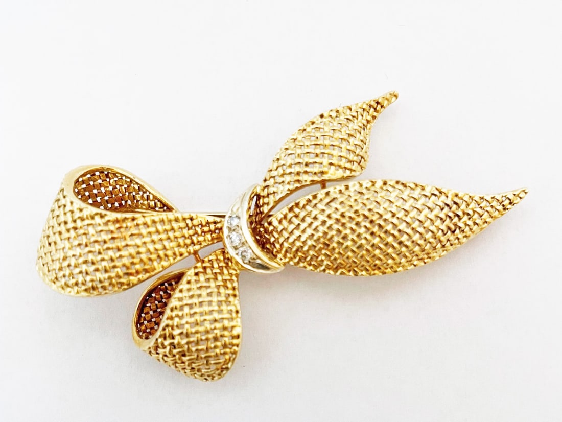 18k Gold Diamond Bow Pin (1 of 3)