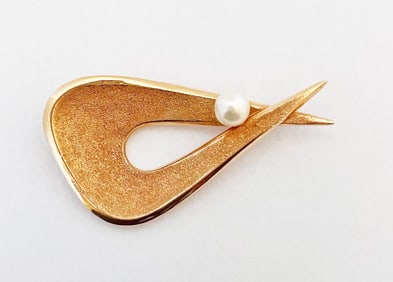 Mid Century Modern 18k Gold Pearl Brooch