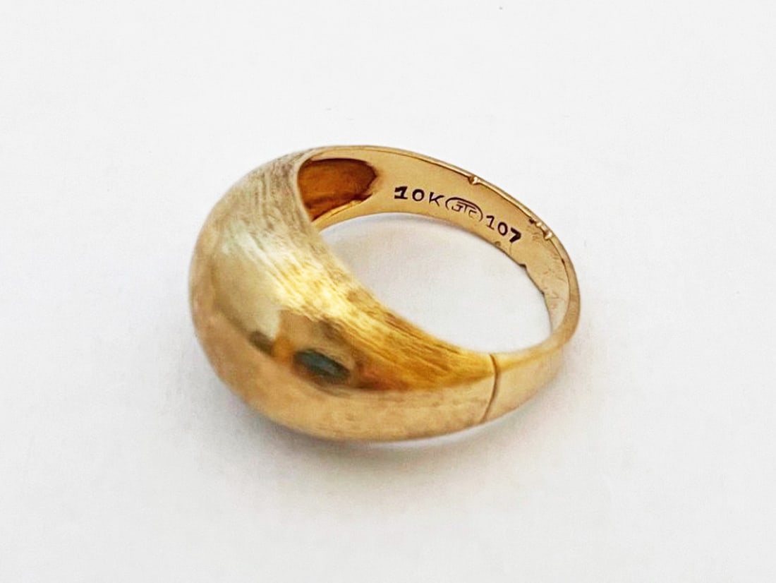 Modern 10k Gold Dome Ring (1 of 2)