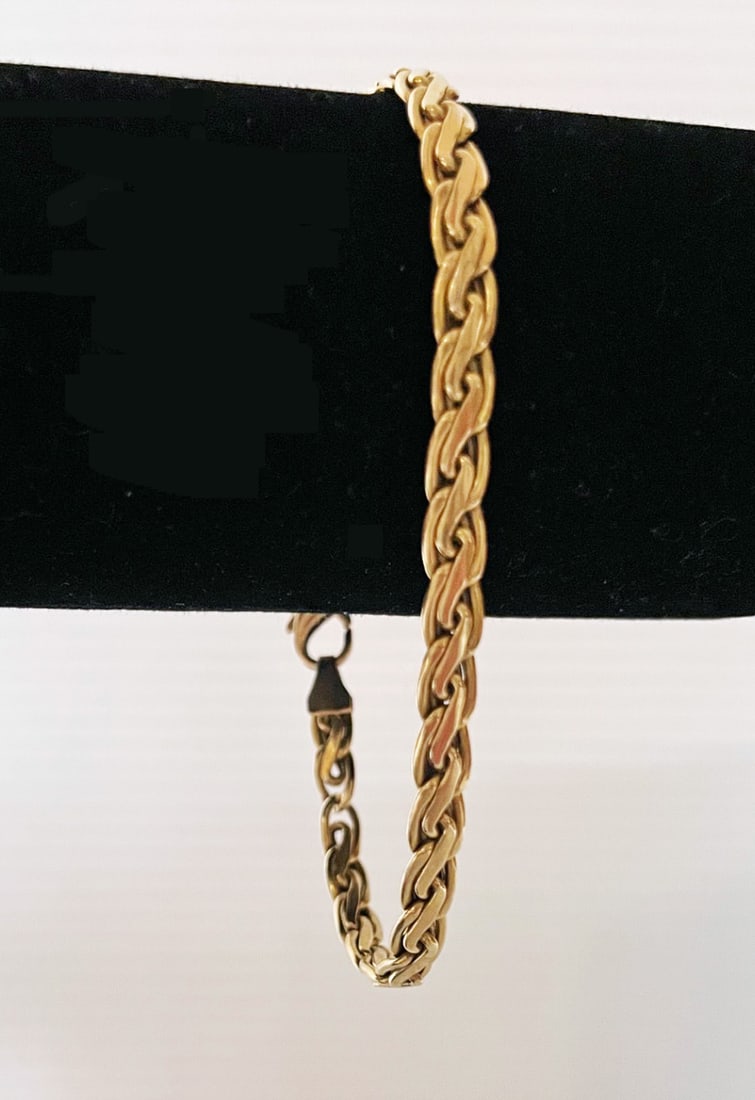 Italian 14k Gold Bracelet: Italian 14k gold bracelet, 7 1/2" long x 3/16" wide, stamped Italy 14k, weight 4.6 grams