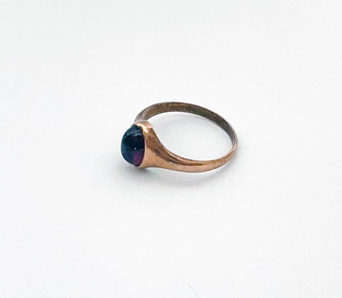 Victorian 10k Gold Garnet Ring (1 of 3)