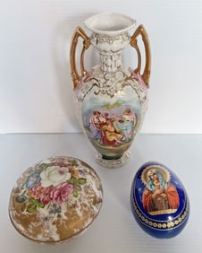 Three porcelain pieces