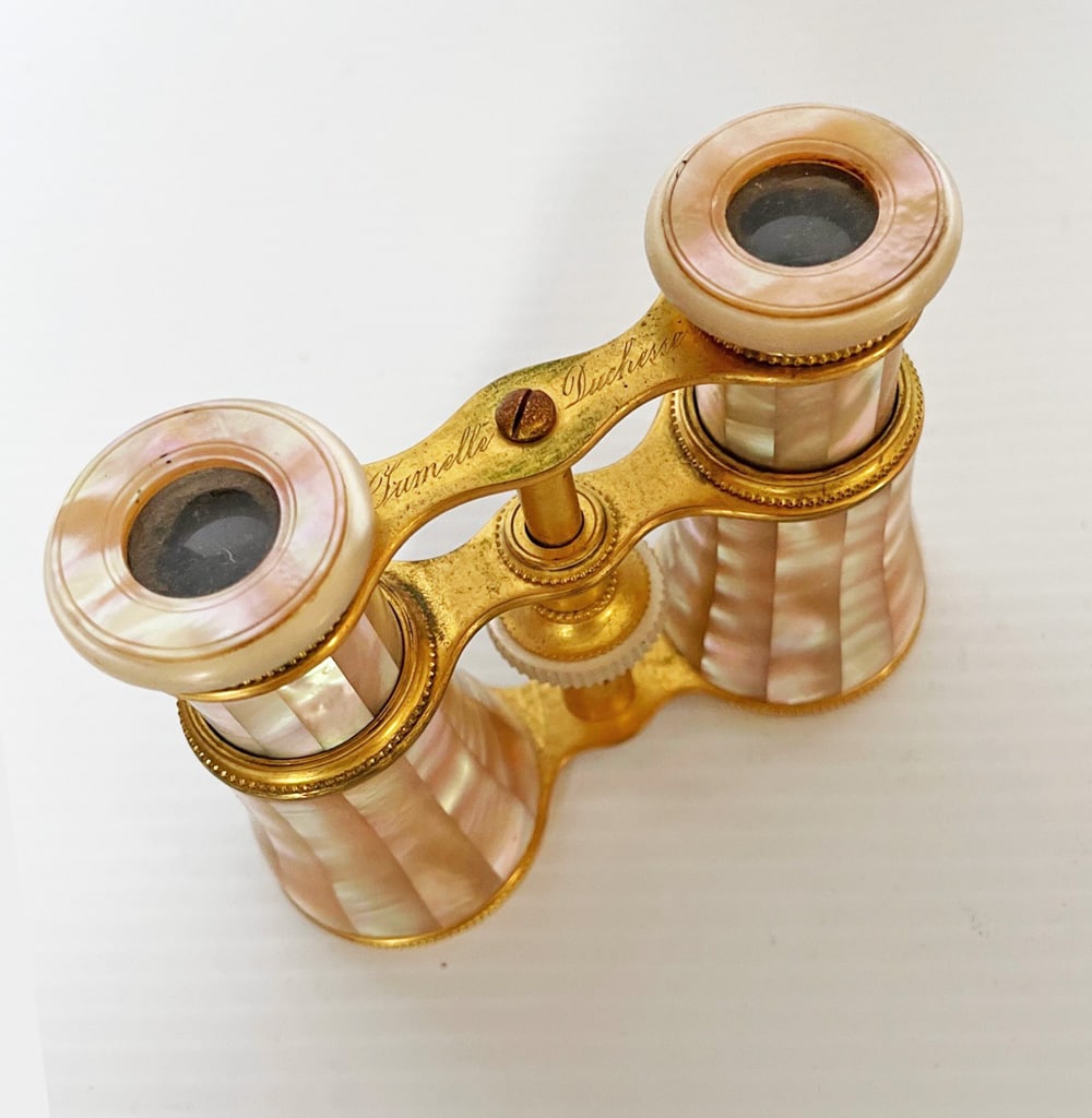 Jumelle Duchesse French Opera Glasses: Jumelle Duchesse French opera glasses, mother of pearl, 4" x 2 1/2", signed Jumelle Duchesse
