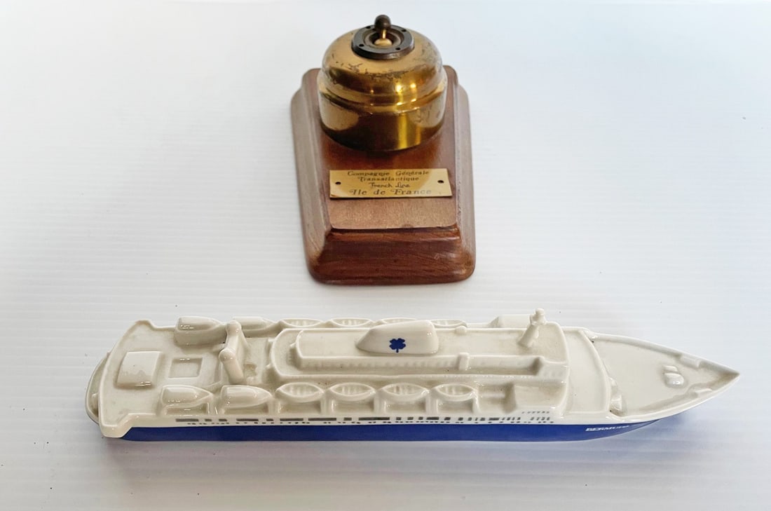 Ile de France Toggle Light Switch and Bermuda Star Ceramic Ocean Liner Model (1 of 4)