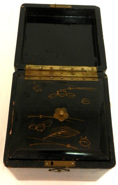 19th C. Chinese Tea Caddy, Laquer And Gilt Decoration, - 2