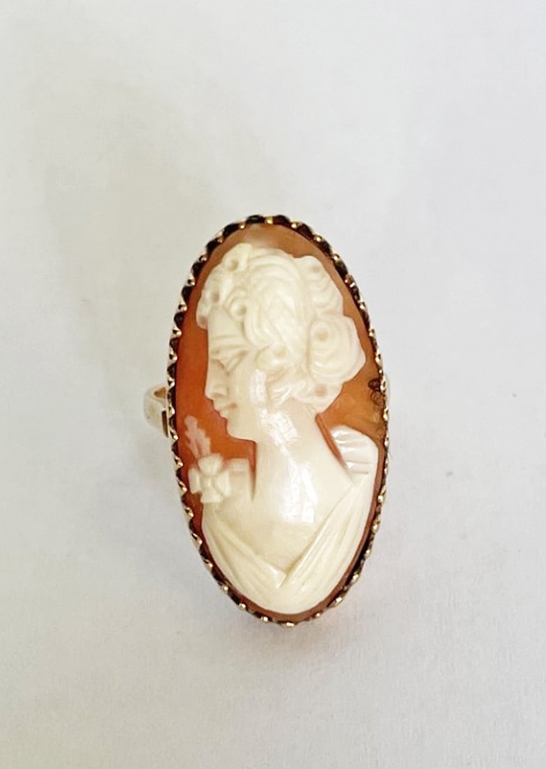 Vintage 10k Gold Cameo Ring: Vintage 10k gold cameo ring, hand carved shell cameo in custom 10k gold mounting, 1.25" long, size 8, stamped 10k, weight 6.4 grams