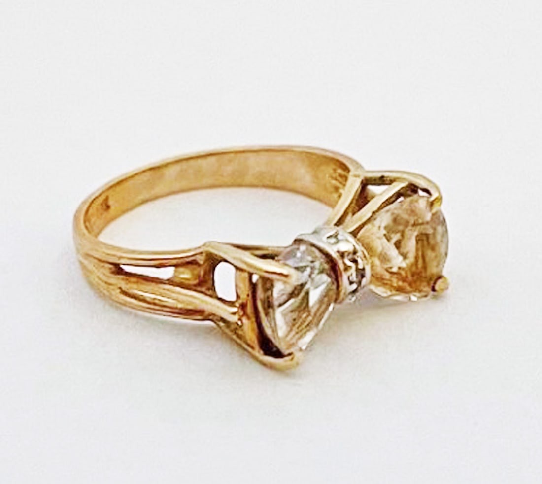 10k Gold Quartz Bow Ring (1 of 3)
