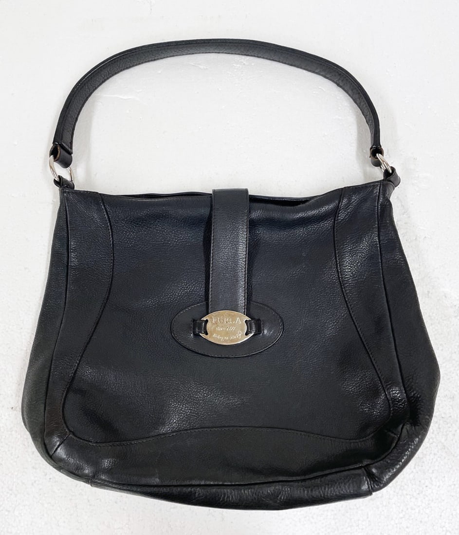 Furla Italian Leather Shoulder Bag: Furla Italian leather shoulder bag, hobo black leather with interior pockets, zippered top, Furla Since 1927, Bologna Italy, measures 12" (Top of bag - not including strap) x 15" x 4 1/2"