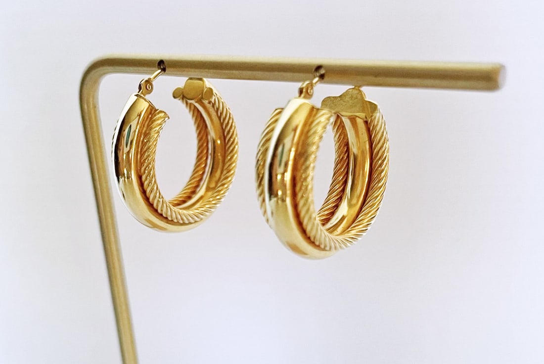 14k Gold Hoop Earrings (1 of 2)