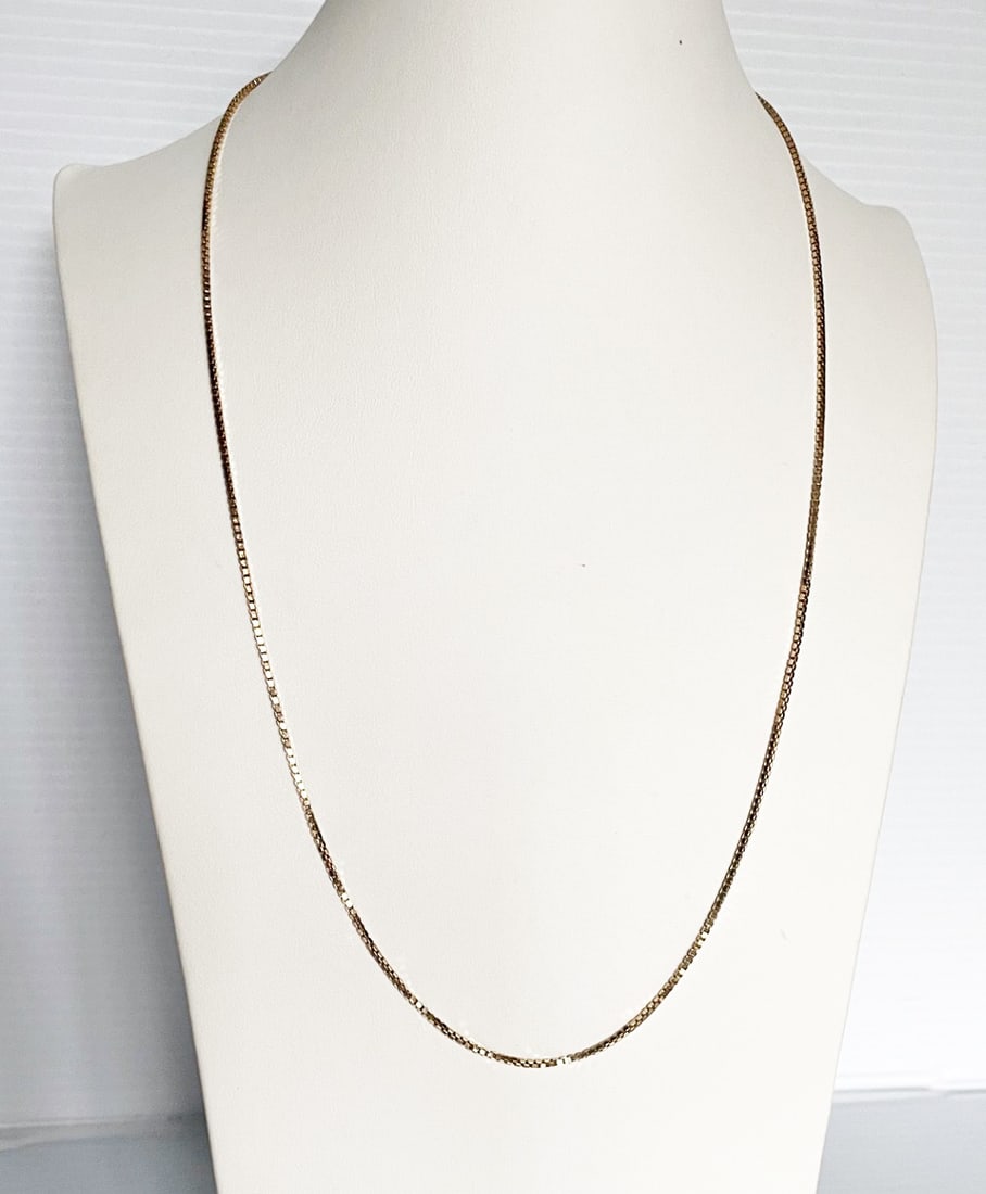 14k Gold Box Link Chain Necklace (1 of 2)