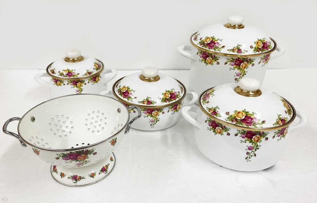 Royal Albert Old Country Roses Cookware Set (1 of 4)