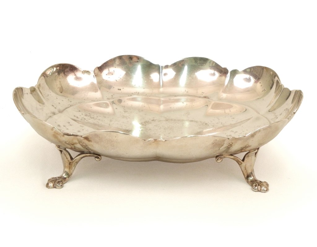 Watson Co. sterling silver footed bowl, scalloped rim, : Watson Co. sterling silver footed bowl, scalloped rim, paw feet, maker's mark on bottom, 5 3/4", 4.950 troy oz.