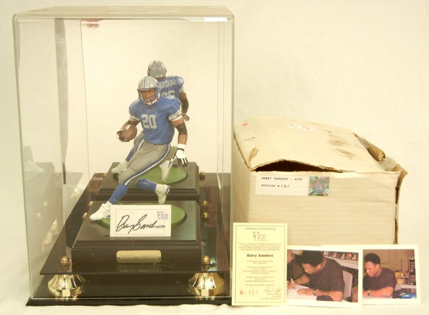 The Art of Sport Barry Sanders figure: The Art of Sport Barry Sander figure #131, Official Licensed NFL Product A16589890, with display case