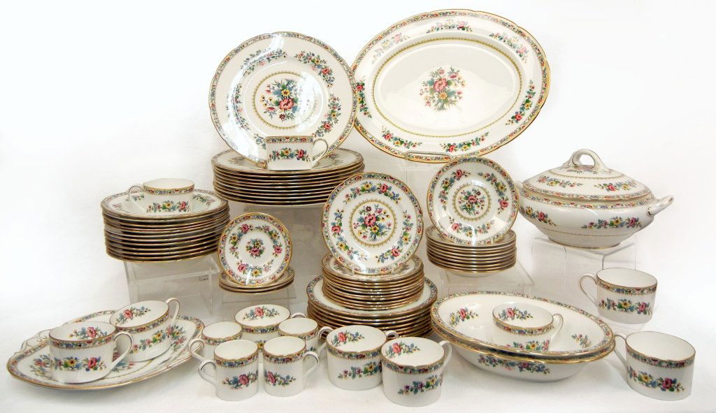 Coalport "Ming Rose" dinnerware set: Coalport "Ming Rose" dinnerware set, seventy-seven pieces, including eleven dinner plates 10 3/4", ten salad plates 8 1/8" eleven bread and butter plates 6 1/4", twelve rim soup bowls 8", ten flat cup