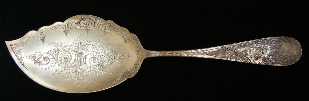 C.A. Boas sterling silver fish server: C.A. Boas sterling silver fish server, floral design, marked on back "C. A. Boas", 10 1/2" long, 3.191 troy ounces