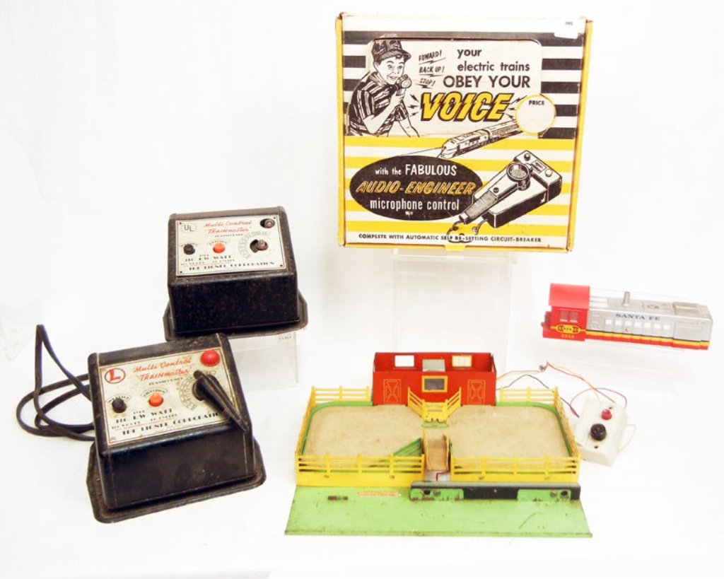 Grouping of train accessories: Grouping of train accessories, including American Flyer Cattle Stockyard, two Lionel RW transformers, and a K-Line Santa Fe 2313 shell, Audio Engineer Microphone Control in original box