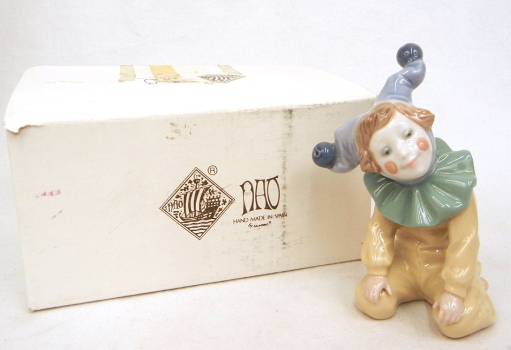 Nao by Lladro "Joy" No. 1067: Nao by Lladro "Joy" No. 1067 in original box, marked on bottom, 5" high, box measures 7 1/2" high x 5 51/2" across x 4" deep