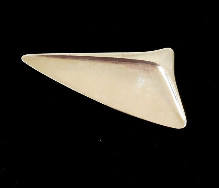 Georg Jensen sterling silver brooch, no. 327: Georg Jensen sterling silver brooch, no. 327 designed by Henning Koppel, three sided motif, 2 3/8" long, marked Georg Jensen Sterling Denmark 327, weight 21.3 grams. Mid 20th C.