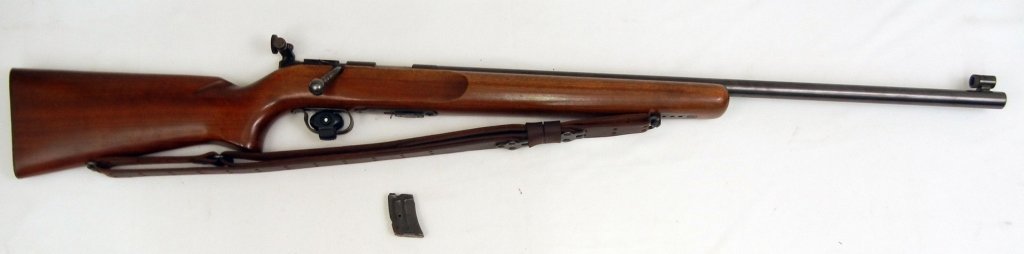Remington, The Matchmaster .22 L.R. rifle: Remington, The Matchmaster .22 L.R. rifle, bolt action, 5+ shot, Model 513T, magazine feed, serial number 113016, barrel length 27", overall length 45", front peep site and rear adjustable peep site, 
