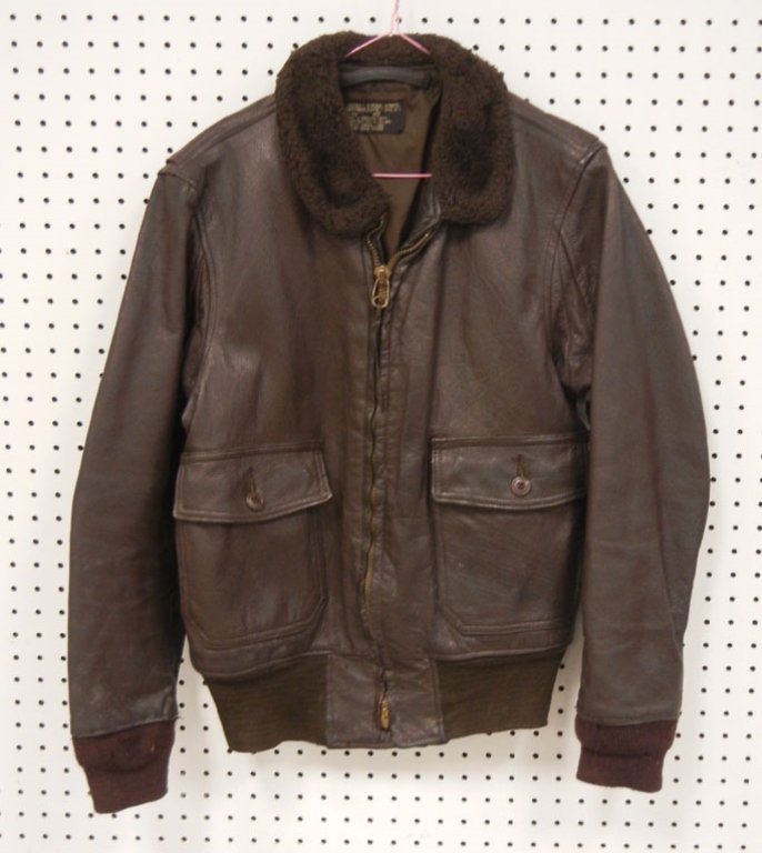 U.S. Navy Type G1 leather flight jacket: U.S. Navy Type G-1 leather flight jacket, marked on tag "Jacket, Flying Man's, Intermediate, Type G-1, size 40, MIL-J-7823D (WP), DSA 100-70-C-0484, Brill Bros. Inc., 8415-268-7799"