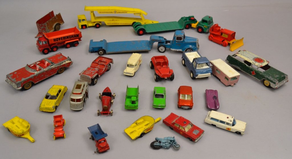 Collection of "Matchbox" by Lesney and Tootsietoy cars: Collection of "Matchbox" by Lesney and Tootsietoy cars, 27 total, Lesney includes Guy Warrior Tractor and transporter, King Size tractor and Dyson low loader, Hoveringham Tipper, King Size Case tracto