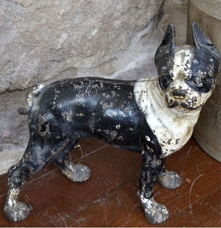 Cast iron dog doorstop: Cast iron dog doorstop, 10" high x 11"