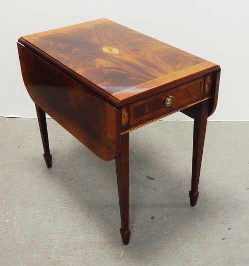 Hekman flame mahogany inlaid drop-leaf table: Hekman flame mahogany inlaid drop-leaf table, square tapered legs with spade feet, one drawer, 27 1/4" x 18 3/4" x 29"