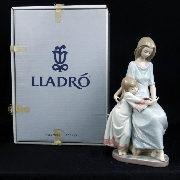 Lladro "Bedtime Story" No. 5457 with box (1 of 3)