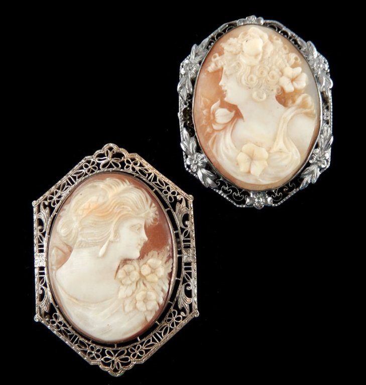 Two carved shell cameos in sterling silver mountings (1 of 2)