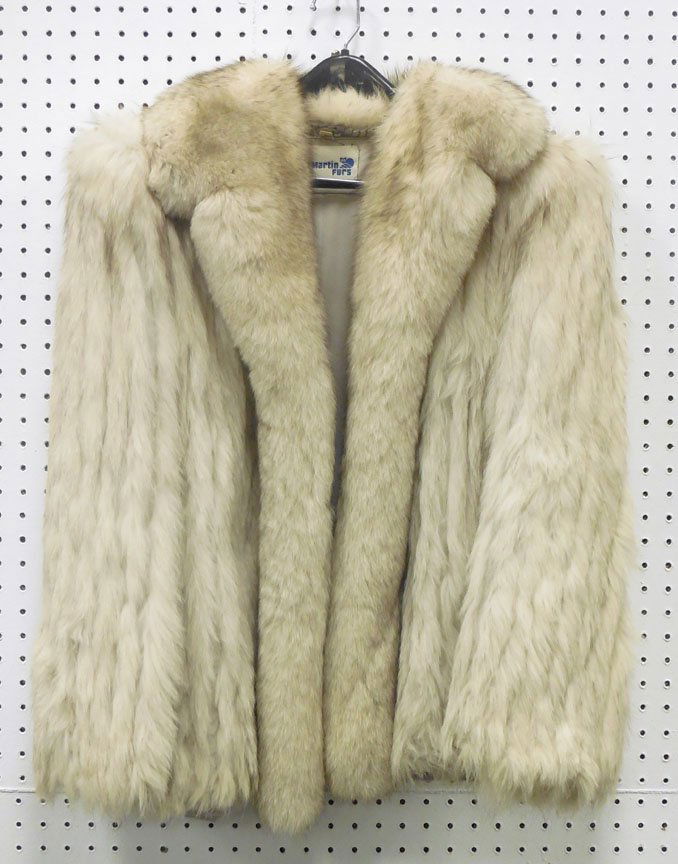 White & silver fox coat (1 of 4)