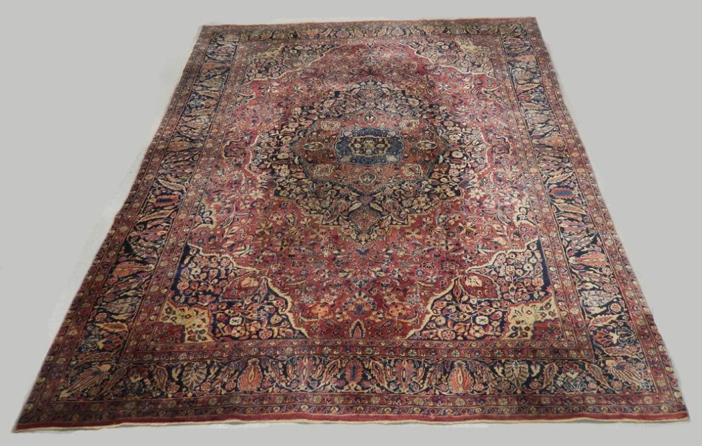 Hand tied Persian Sarouk carpet (1 of 5)