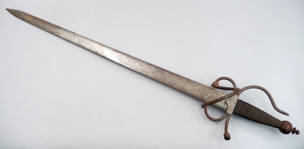 Colada del Cid Spanish sword replica: Colada del Cid Spanish sword replica, engraved blade, blade 33 3/4", overall 41"