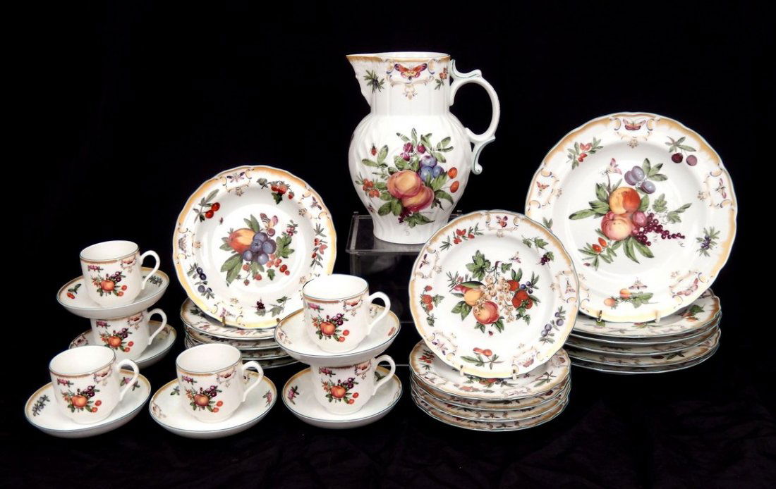 Set of Mottahedeh dinnerware "Duke of Gloucester" (1 of 7)