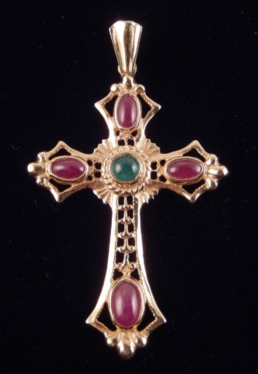 14k gold cross pendant (1 of 1)