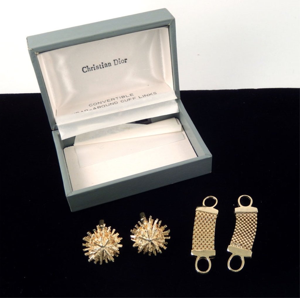 Christian Dior French cufflink set (1 of 3)