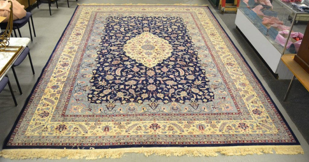 Hand tied Persian carpet (1 of 5)