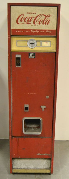 Coca-Cola 15 cent vending machine (1 of 10)