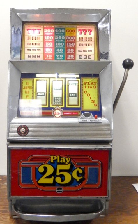 Bally 25 cent electronic slot machine (1 of 7)
