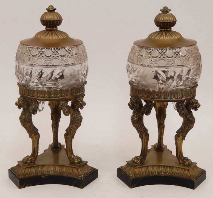 Pair of bronze mounted jars (1 of 5)