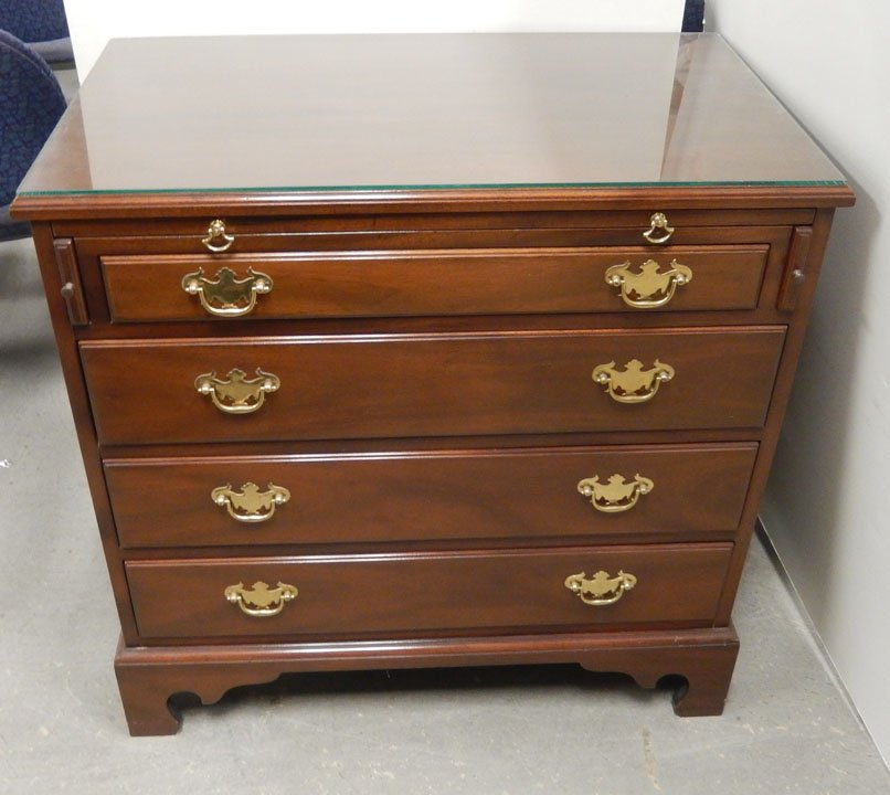 Kittinger Williamsburg cherry server: Kittinger Williamsburg cherry server with pull-out tray, four drawers, bracket feet, branded maker's name inside top drawer, 32" x 30 3/4" x 18 1/4"